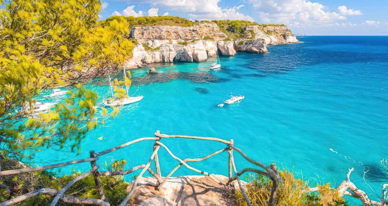 Апартаменты Addaia Coves Noves Playa Arenal D'En Castell Меркадаль Экстерьер фото